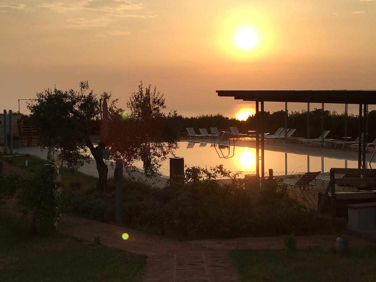 Casale Del Mare Villa กัสตีลยอนเชลโล ภายนอก รูปภาพ